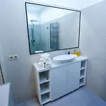 Luna Lux Residency